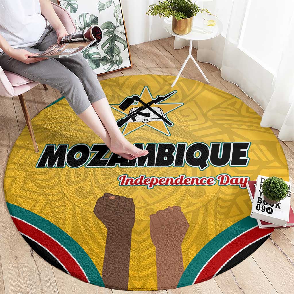 Mozambique Round Carpet with Yellow Red Green Swirl Design and Independence Day - Wonder Print Shop