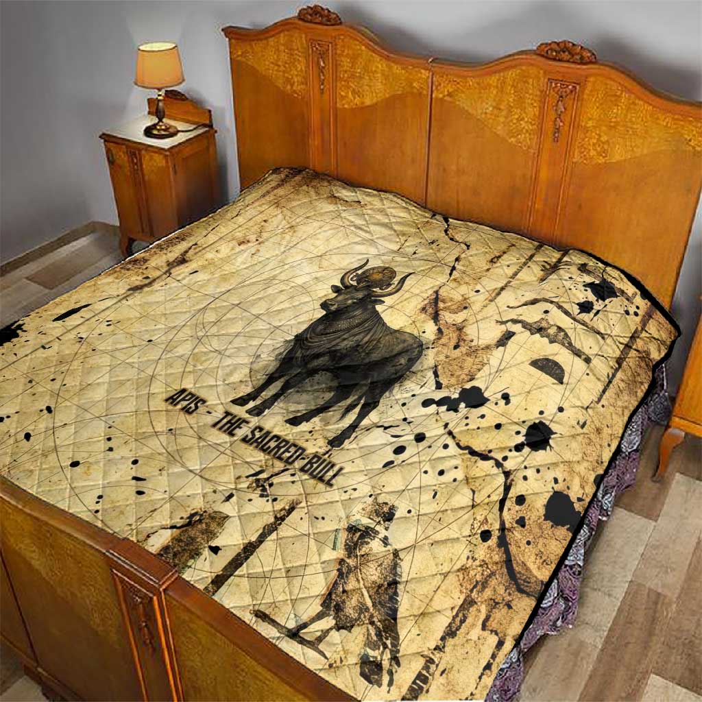 Apis Quilt Ancient Egyptian Papyrus Map, Egyptian Crown Bull Illustration - Wonder Print Shop