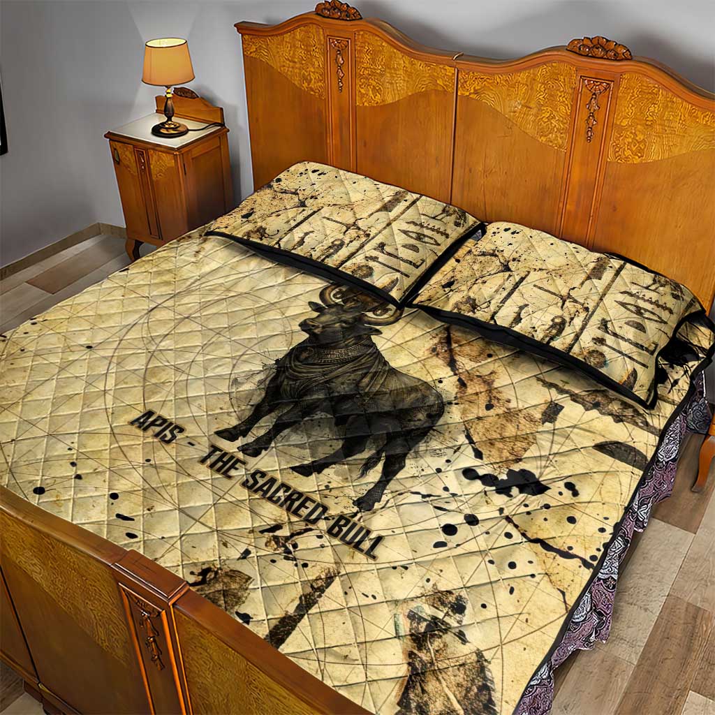 Apis Quilt Bed Set Ancient Egyptian Papyrus Map, Egyptian Crown Bull Illustration - Wonder Print Shop