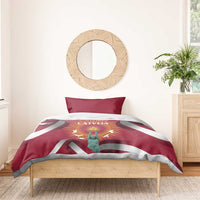 Latvia Bedding Set with Freedom Monument and Doves Graphic – 18 November 1918 Design