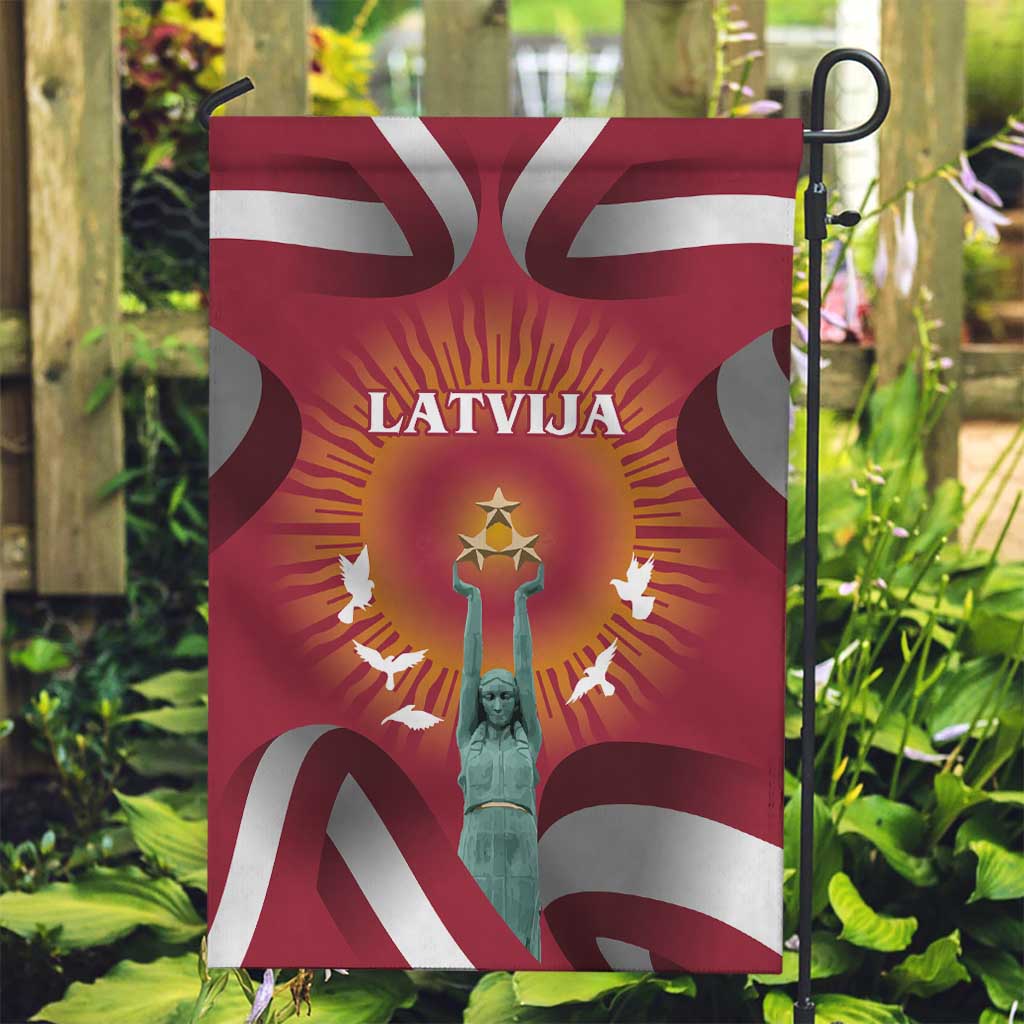 Latvia Garden Flag with Freedom Monument and Doves Graphic – 18 November 1918 Design