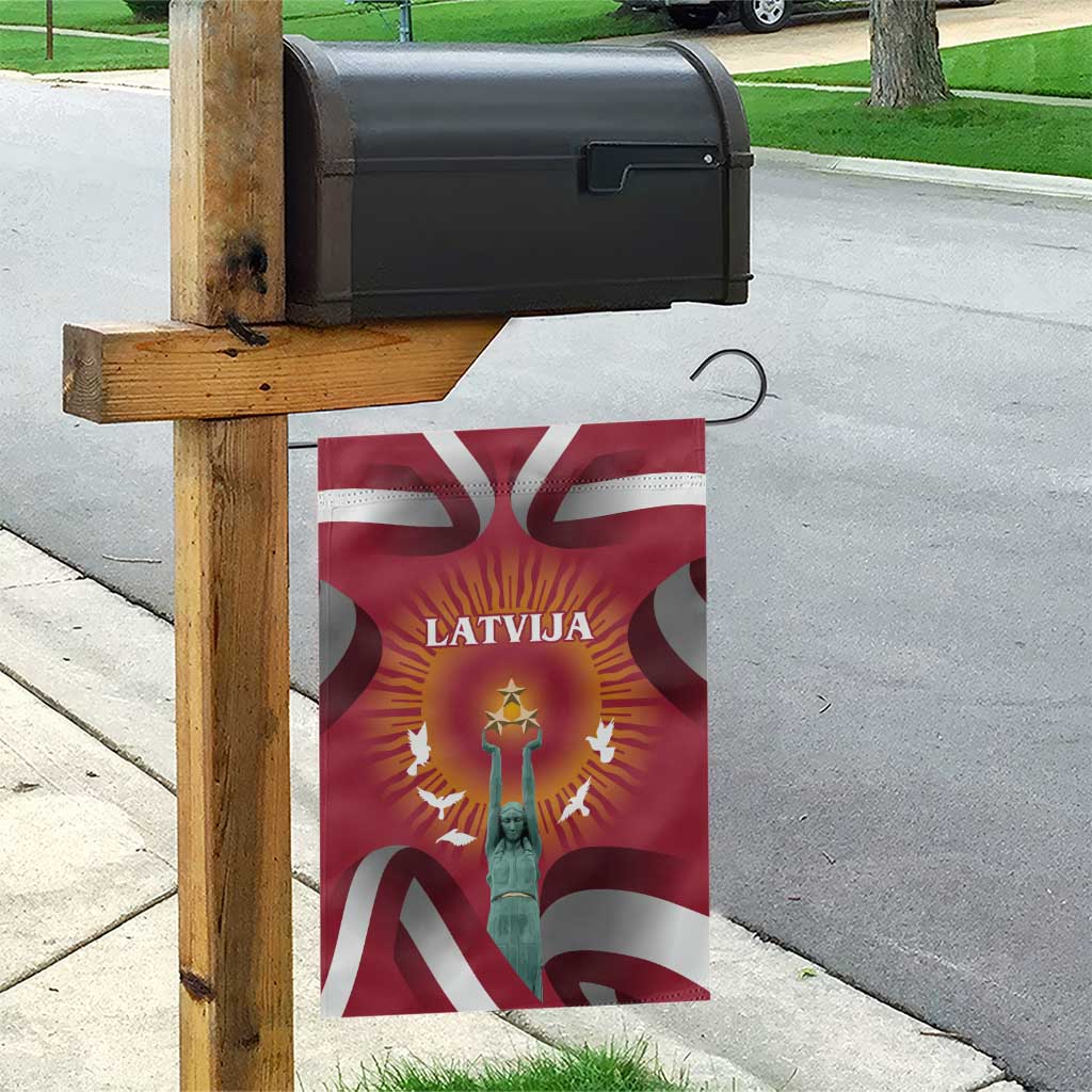 Latvia Garden Flag with Freedom Monument and Doves Graphic – 18 November 1918 Design