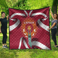 Latvia Quilt with Freedom Monument and Doves Graphic – 18 November 1918 Design