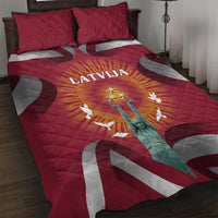 Latvia Quilt Bed Set with Freedom Monument and Doves Graphic – 18 November 1918 Design