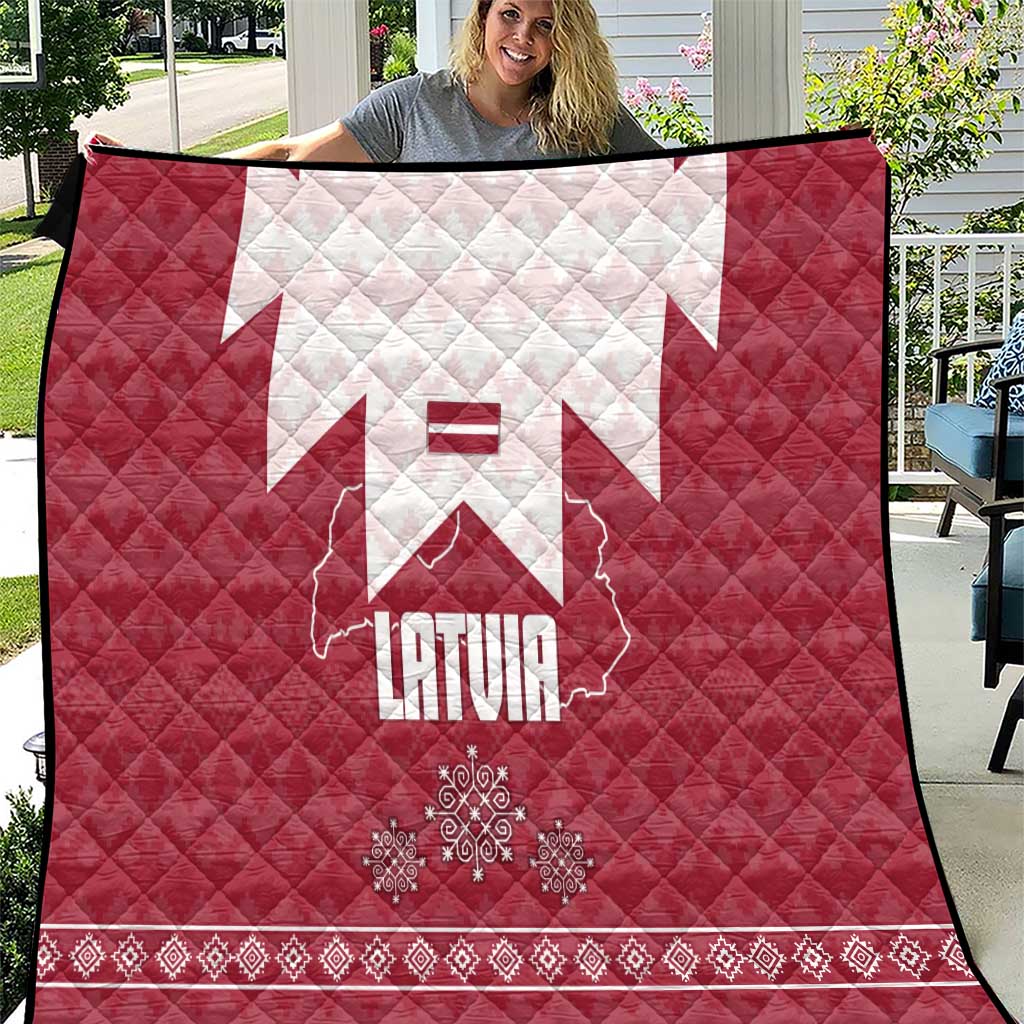 Latvia Quilt with National Coat of Arms and Knit Pattern – Three Stars One Heart Design