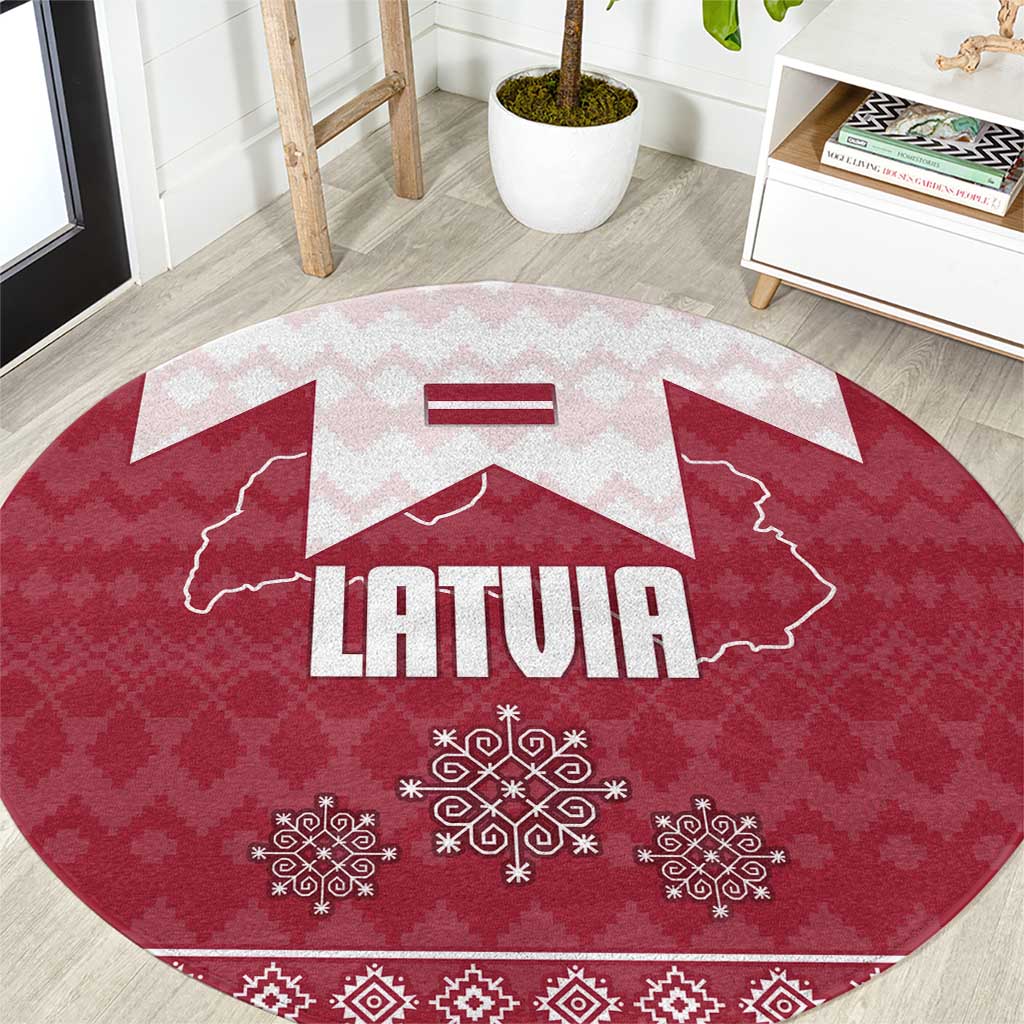 Latvia Round Carpet with National Coat of Arms and Knit Pattern – Three Stars One Heart Design