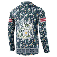 Latvia Button Sweatshirt with Margrietina Daisy and Ethnic Pattern – Latvia in Bloom Floral Design
