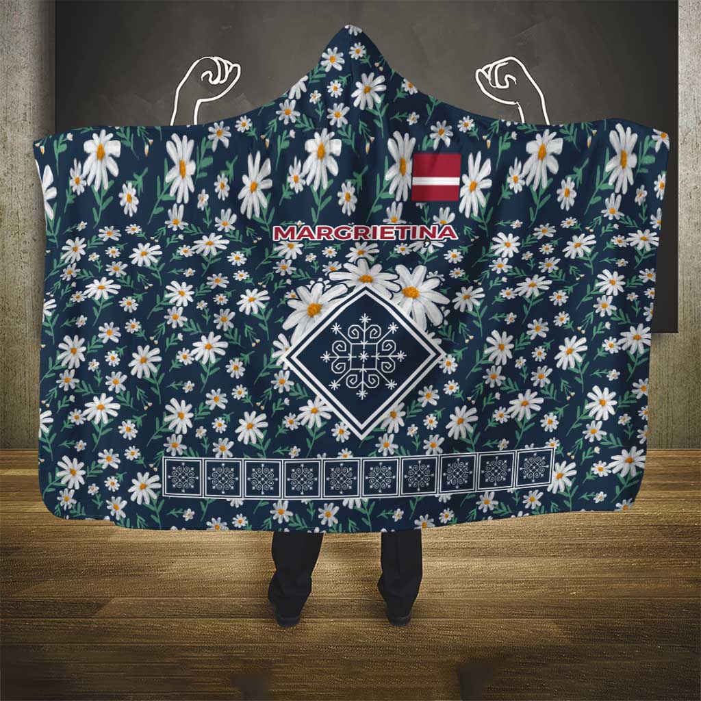 Latvia Hooded Blanket with Margrietina Daisy and Ethnic Pattern – Latvia in Bloom Floral Design