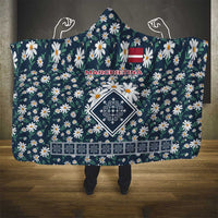Latvia Hooded Blanket with Margrietina Daisy and Ethnic Pattern – Latvia in Bloom Floral Design