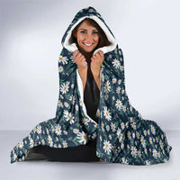 Latvia Hooded Blanket with Margrietina Daisy and Ethnic Pattern – Latvia in Bloom Floral Design