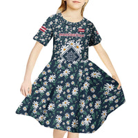 Latvia Kid Short Sleeve Dress with Margrietina Daisy and Ethnic Pattern – Latvia in Bloom Floral Design