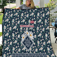 Latvia Quilt with Margrietina Daisy and Ethnic Pattern – Latvia in Bloom Floral Design