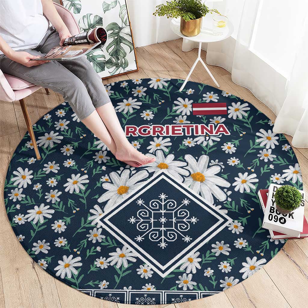 Latvia Round Carpet with Margrietina Daisy and Ethnic Pattern – Latvia in Bloom Floral Design
