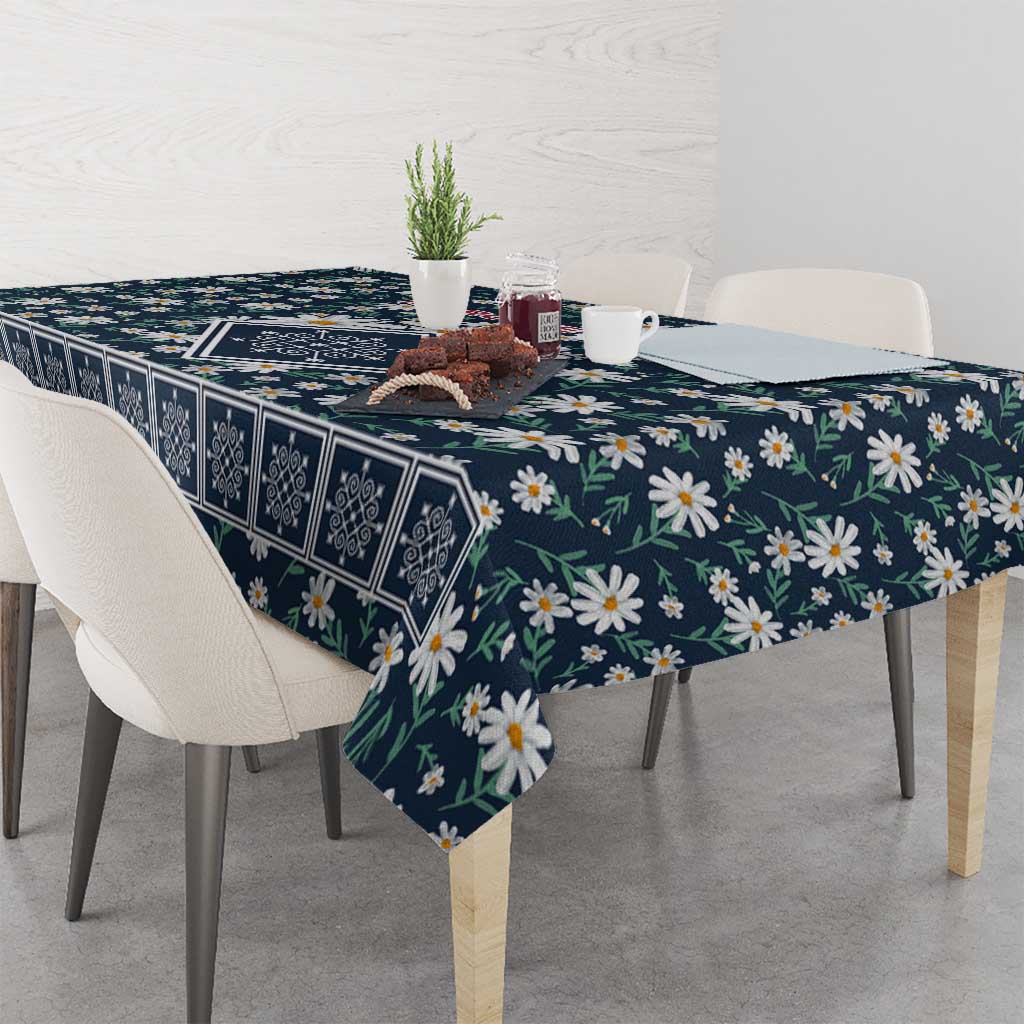 Latvia Tablecloth with Margrietina Daisy and Ethnic Pattern – Latvia in Bloom Floral Design