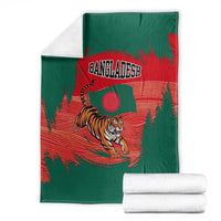 Bangladesh Flag Blanket with Royal Bengal Tiger Design
