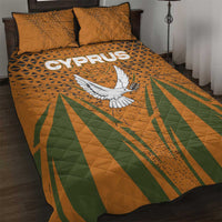Cyprus Quilt Bed Set with Orange Green Grunge Design and Peace Dove Emblem - Wonder Print Shop