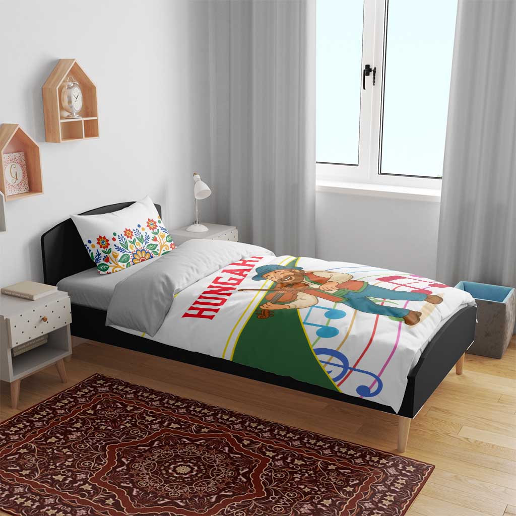 Hungary Bedding Set with Folk Musician Illustration Design and Traditional Floral - Wonder Print Shop