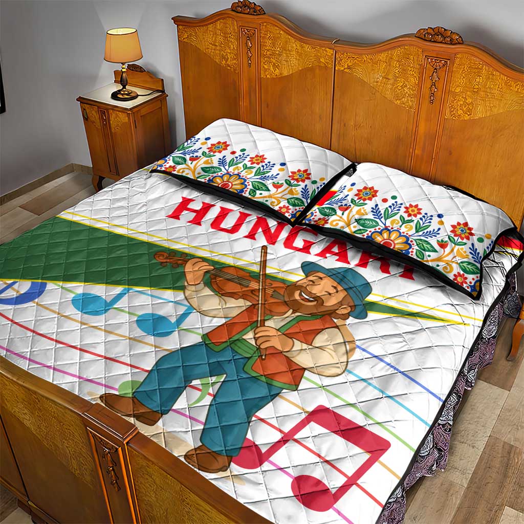 Hungary Quilt Bed Set with Folk Musician Illustration Design and Traditional Floral - Wonder Print Shop