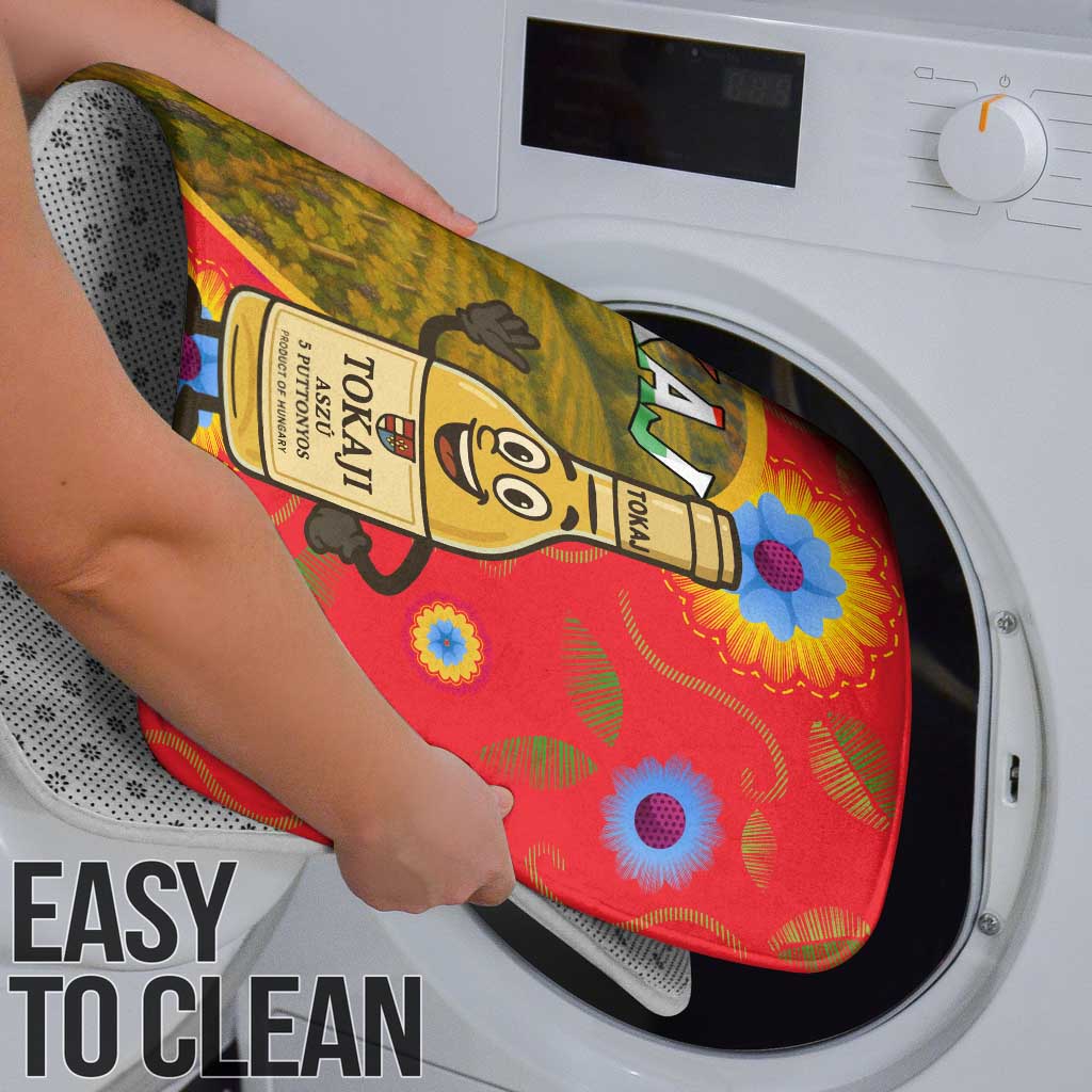 Hungary Bathroom Set with Tokaj Vineyard Illustration Design and Grape Wine - Wonder Print Shop