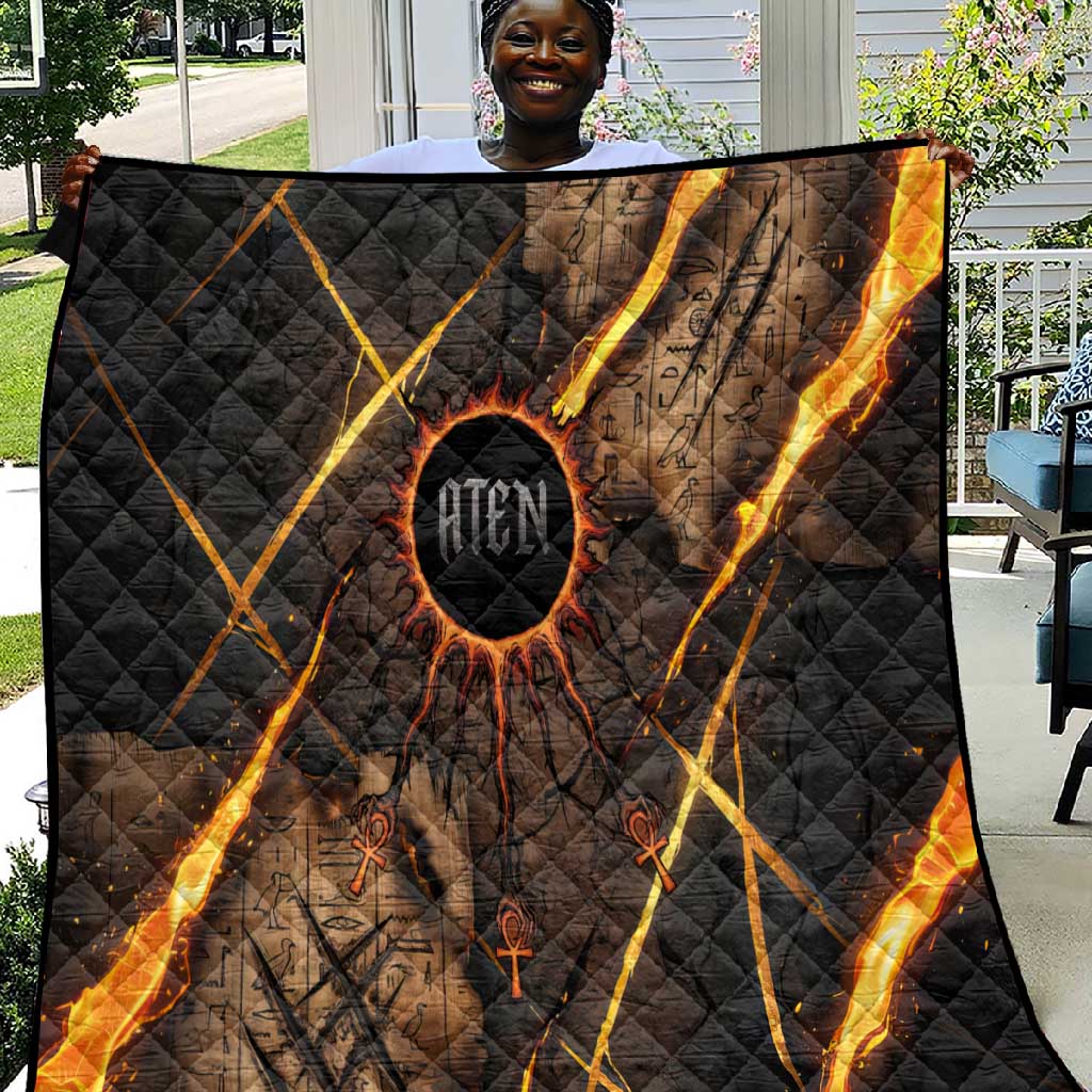 Aten Quilt Ancient Egyptian Cracked Stone Hieroglyph, Solar Eclipse Emblem, and Radiant Sunburst - Wonder Print Shop