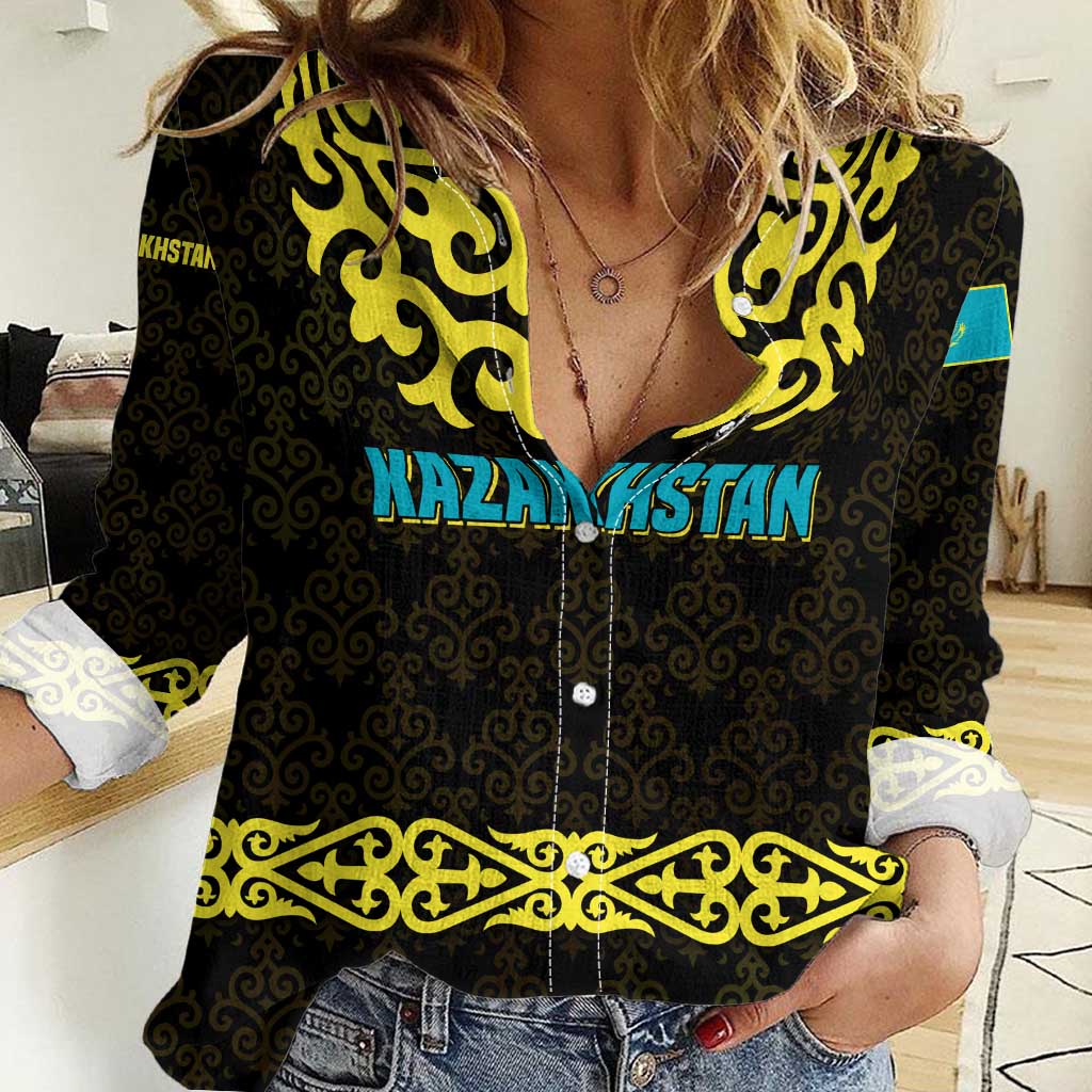 Kazakhstan Born Free Riding Far Women Casual Shirt with Wild Horses and Gold Tribal Pattern on Black