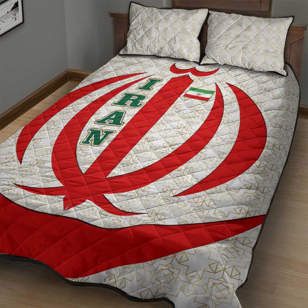 Iran Flag Pattern Quilt Bed Set with Bold Red National Emblem Design