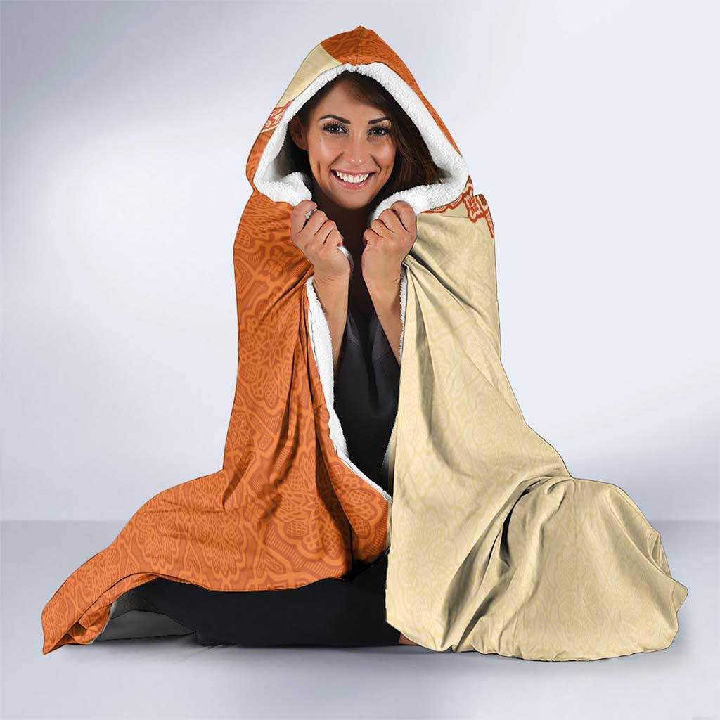 Iran Heritage Hooded Blanket with Traditional Pattern and Royal Emblem Design