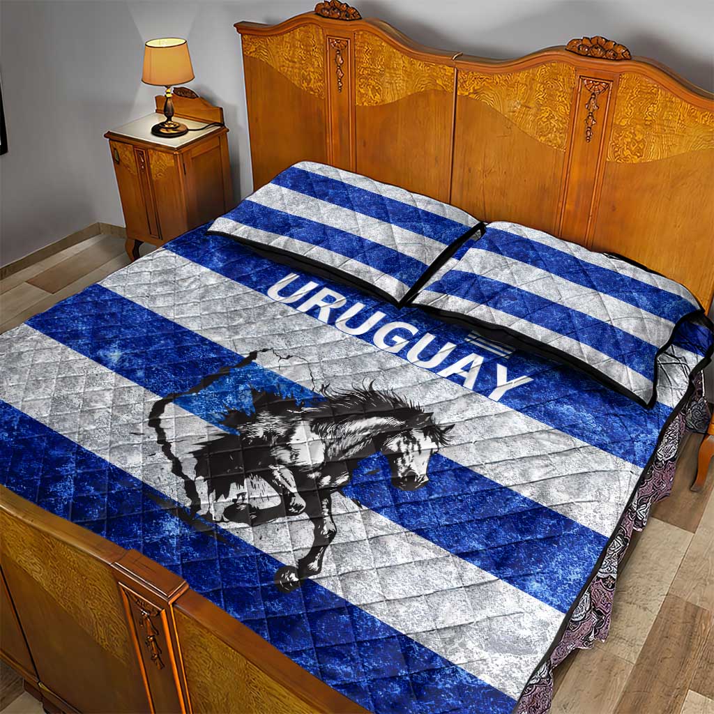 Uruguay Quilt Bed Set with Wild Horse Illustration Blue Gray Striped - Wonder Print Shop