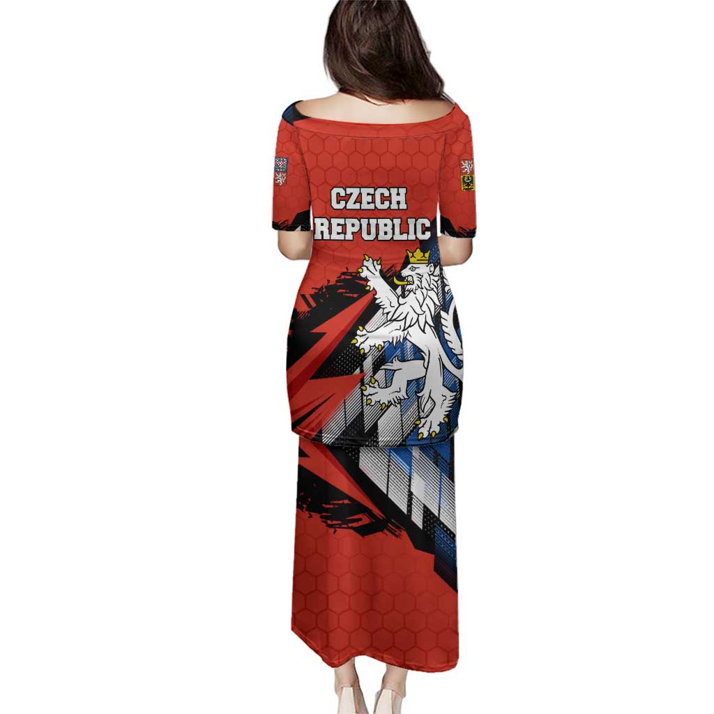 Czech Republic Family Matching Puletasi and Hawaiian Shirt with Red Black Blue Brushstroke Design and National Lion - Wonder Print Shop