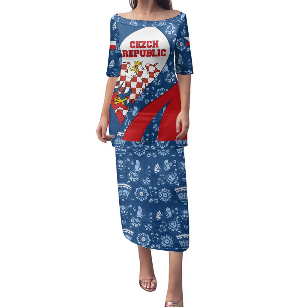 Czech Republic Family Matching Puletasi and Hawaiian Shirt with Blue Red Folk Pattern Design and National Lion Emblem - Wonder Print Shop