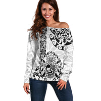 Hawaii Off Shoulder Sweater with Polynesian Turtle - Wonder Print Shop