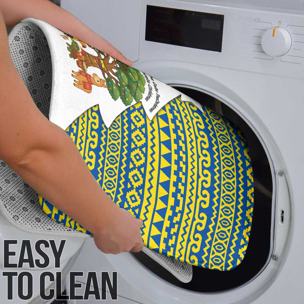 Ecuador Christmas Bathroom Set with Ceibo Tree Llama Toucan and Traditional Yellow Blue Pattern Design - Wonder Print Shop