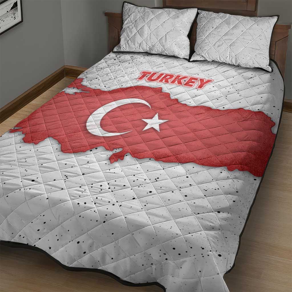 Turkey Flag Map Red and White Quilt Bed Set with National Symbol