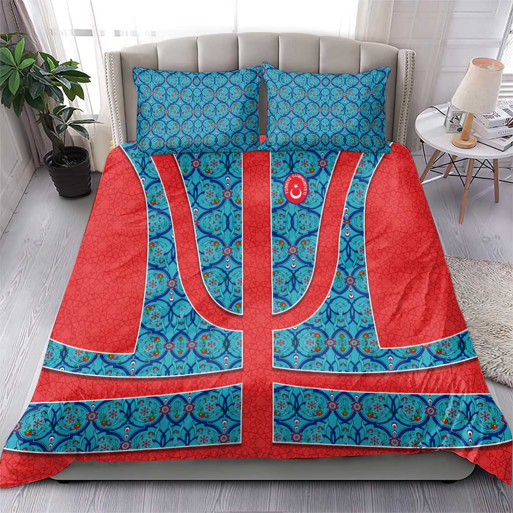 Blue Turkish Traditional Pattern and Red Bedding Set with National Flag Emblem