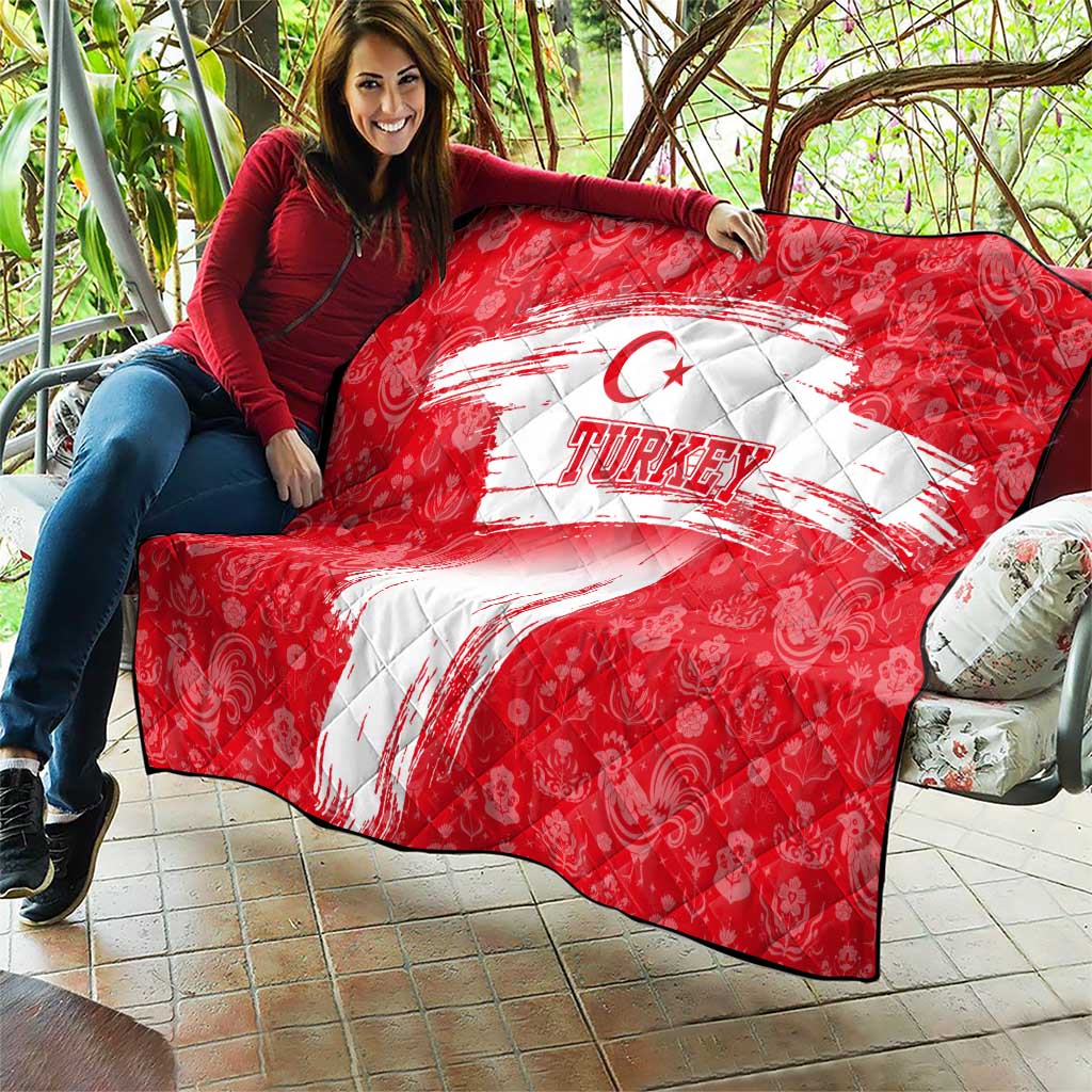 Turkey National Flag and Pattern Design Quilt with Red Brush Stroke Effect