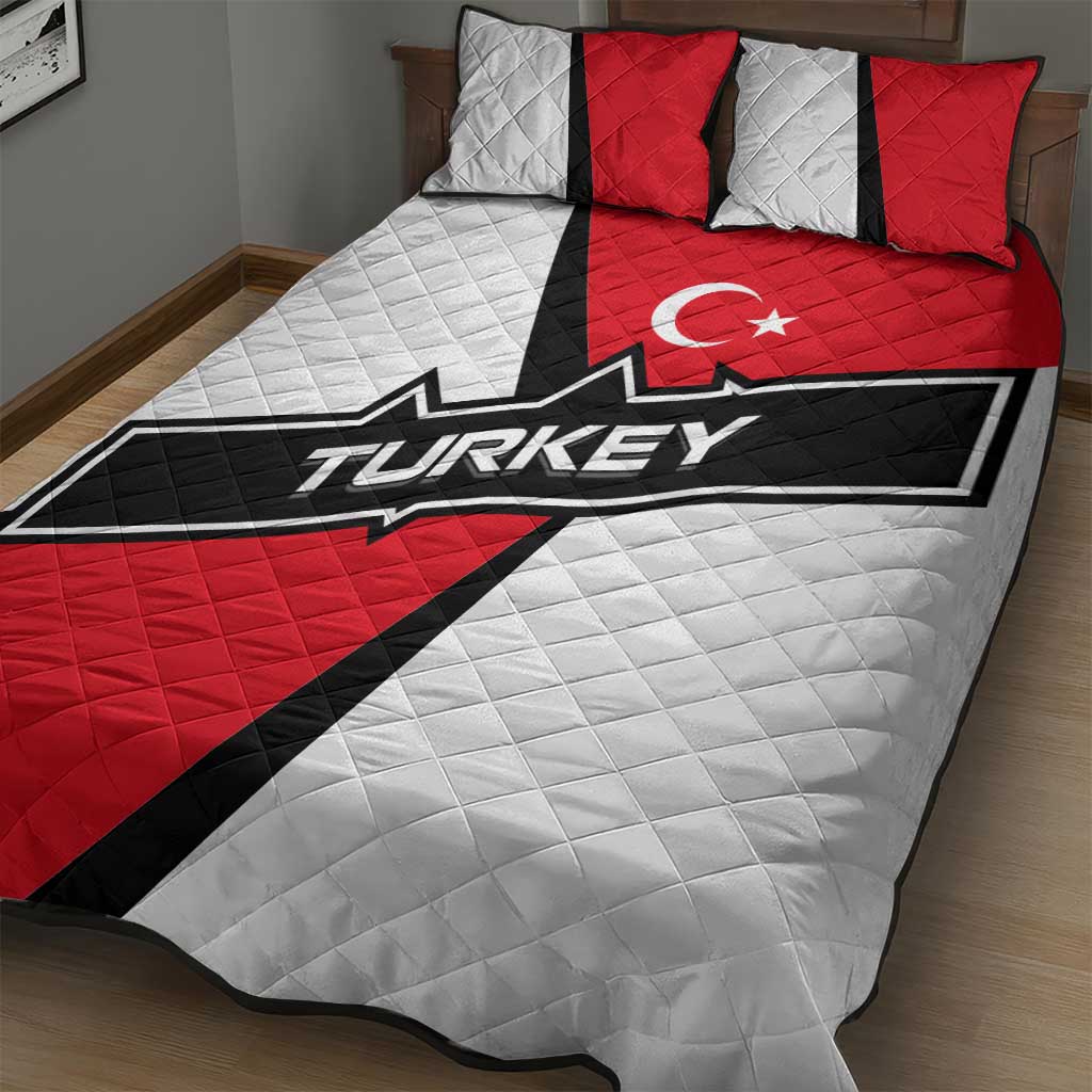 Turkey Flag and Modern Graphic Design Quilt Bed Set with Bold Red and Black Elements