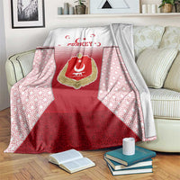 Turkey National Emblem and Cartoon Turkey Bird Blanket with Red and White Gradient Design