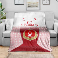 Turkey National Emblem and Cartoon Turkey Bird Blanket with Red and White Gradient Design