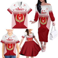Turkey National Emblem and Cartoon Turkey Bird Family Matching Off The Shoulder Long Sleeve Dress and Hawaiian Shirt with Red and White Gradient Design