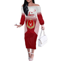 Turkey National Emblem and Cartoon Turkey Bird Family Matching Off The Shoulder Long Sleeve Dress and Hawaiian Shirt with Red and White Gradient Design