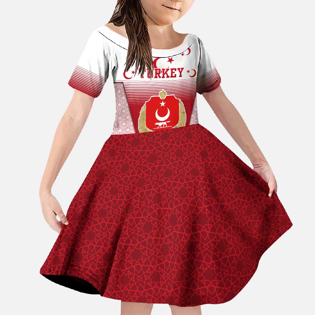 Turkey National Emblem and Cartoon Turkey Bird Family Matching Short Sleeve Bodycon Dress and Hawaiian Shirt with Red and White Gradient Design