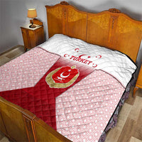 Turkey National Emblem and Cartoon Turkey Bird Quilt with Red and White Gradient Design