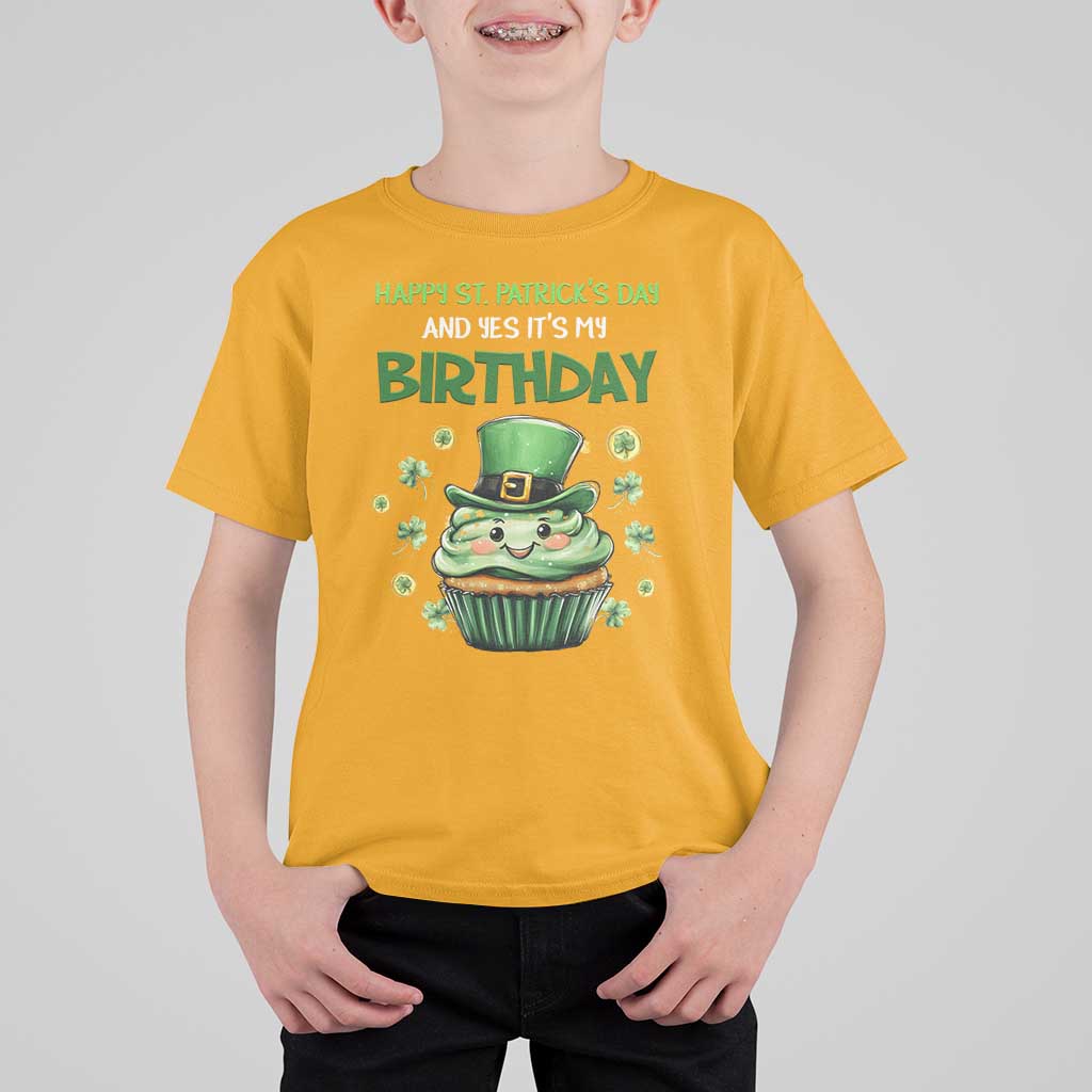 Funny St. Patrick's Day And Birthday T Shirt For Kid Shamrock Cupcake Leprechaun
