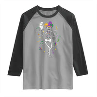 Mardi Gras Funny Jester Skeleton Dancing With Cat Raglan Shirt