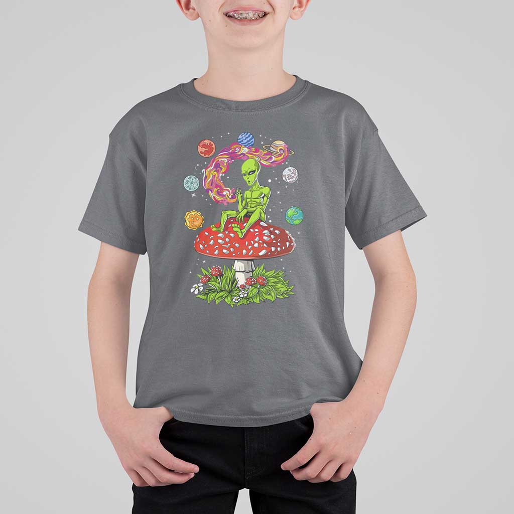 Outer Space Funny Alien Smoking T Shirt For Kid