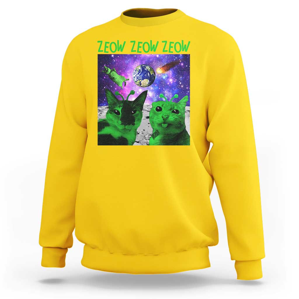 Funny Alien Cat Meme Sweatshirt Green Cats ZEOW ZEOW