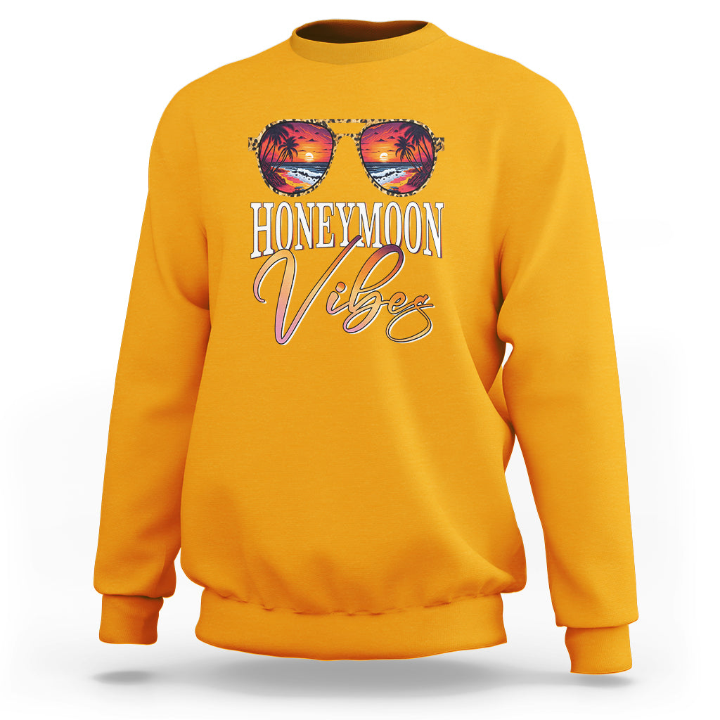 Honeymoon Vibes Sweatshirt Beach Trip Married Couple Matching - Wonder Print Shop