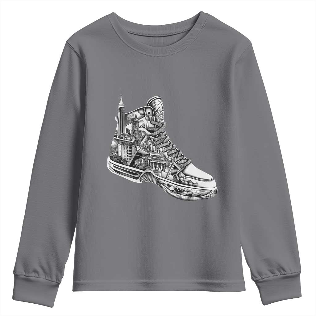 Sneaker Lover Youth Sweatshirt Graphic New York Travel SNKR