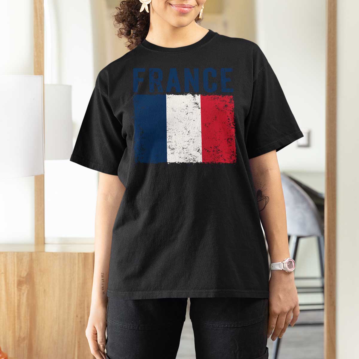 Vintage France Flag Distressed French Pride Patriotic Soccer Fan Graphic T Shirt For Women