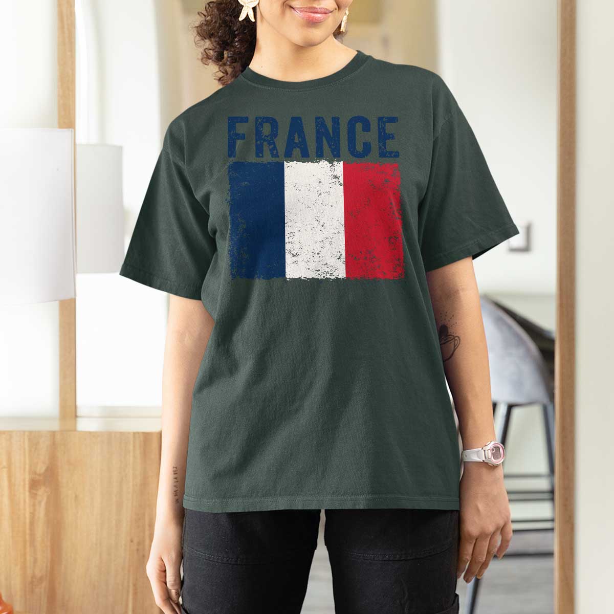 Vintage France Flag Distressed French Pride Patriotic Soccer Fan Graphic T Shirt For Women